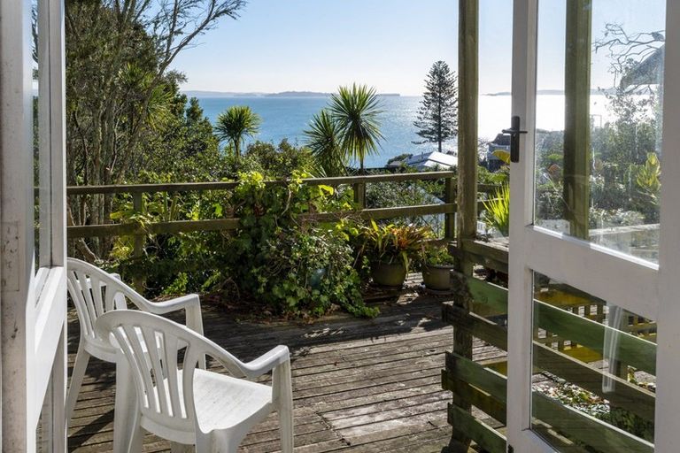 Photo of property in 12 Island View Terrace, Cockle Bay, Auckland, 2014