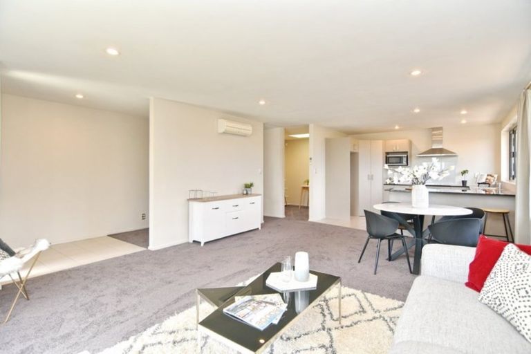 Photo of property in 29 Roberts Road, Hei Hei, Christchurch, 8042