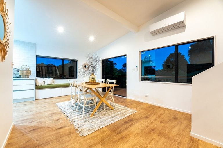 Photo of property in 11 Lannan Road, Surfdale, Waiheke Island, 1081