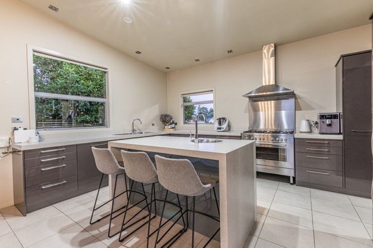 Photo of property in 10 Cotswolds Close, Otamatea, Whanganui, 4500