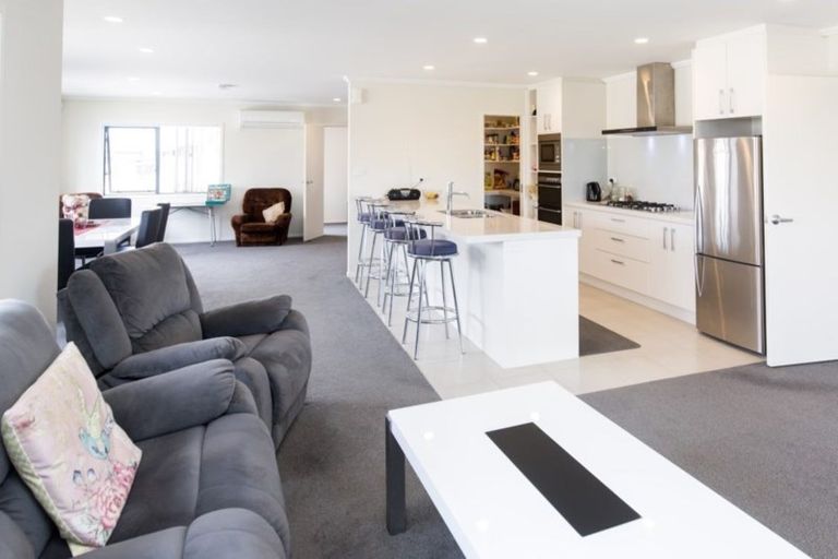 Photo of property in 16 Kapuka Street, Papamoa Beach, Papamoa, 3118