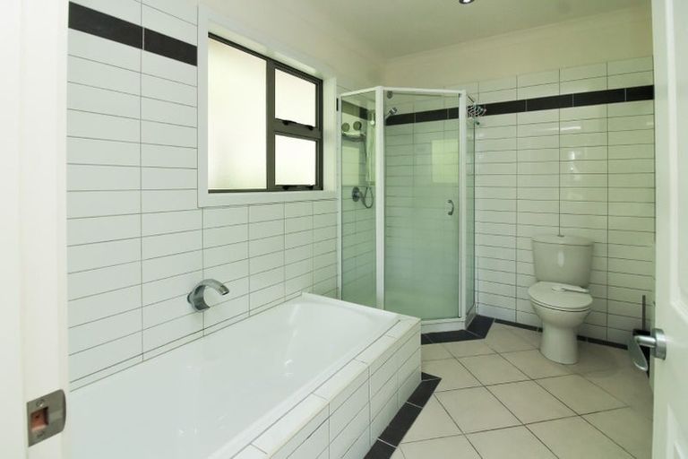 Photo of property in 22 Sandybrow, Churton Park, Wellington, 6037