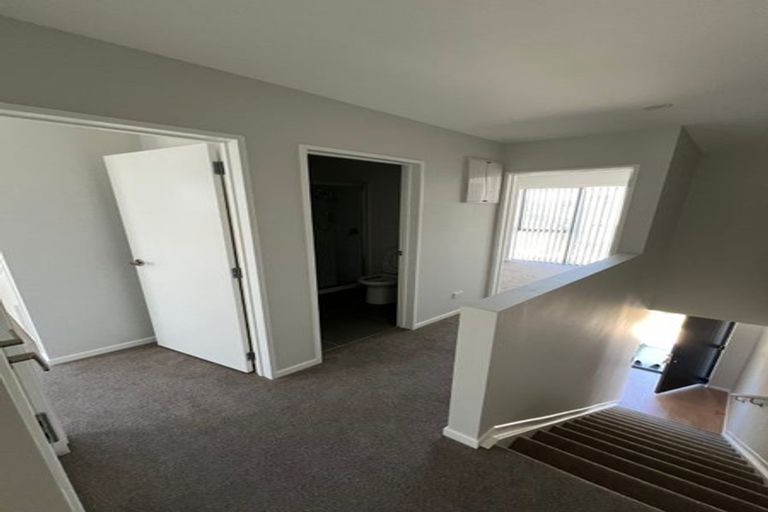 Photo of property in 36 Huri Street, Mangere Bridge, Auckland, 2022