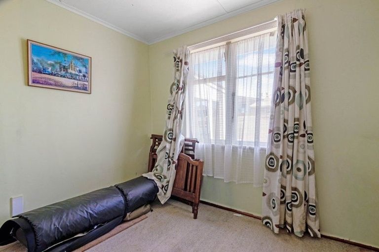 Photo of property in 99 Cornfoot Street, Castlecliff, Whanganui, 4501