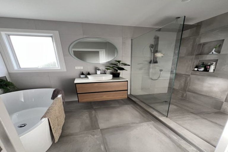 Photo of property in 78 Lantana Road, Green Bay, Auckland, 0604