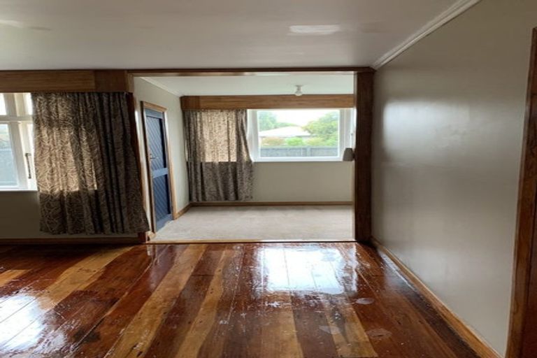 Photo of property in 28 Hammond Street, Bulls, 4818