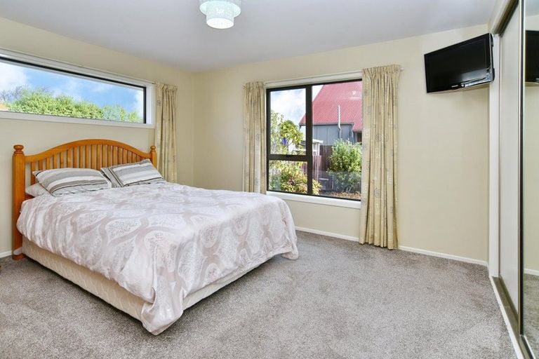 Photo of property in 68 Lakewood Drive, Burwood, Christchurch, 8083