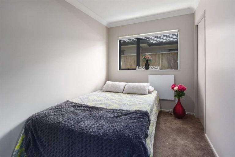 Photo of property in 17a Moonsail Drive, Whitby, Porirua, 5024