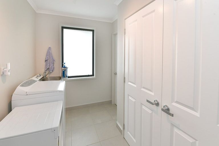 Photo of property in 15 Moses Road, Kaukapakapa, 0873