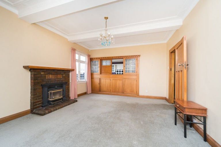 Photo of property in 4 Russell Street, Palmerston North, 4414