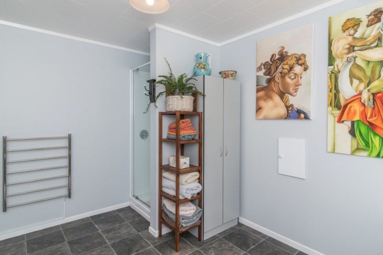 Photo of property in 91 Renown Road, Raumati South, Paraparaumu, 5032