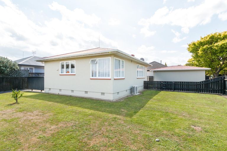 Photo of property in 29 Liverpool Street, Takaro, Palmerston North, 4412
