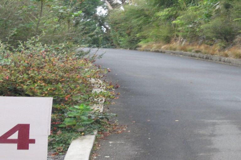 Photo of property in 4 Hobbit Lane, Pinehaven, Upper Hutt, 5371