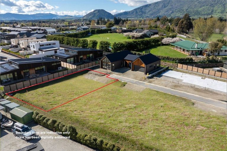 Photo of property in 15 Kamana Rise, Wanaka, 9382