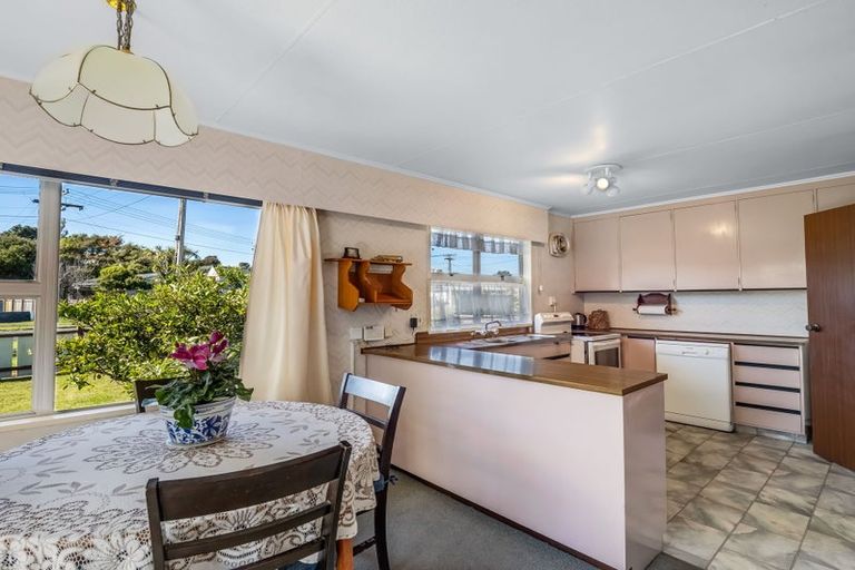 Photo of property in 11a Nikau Street, Tawhero, Whanganui, 4501