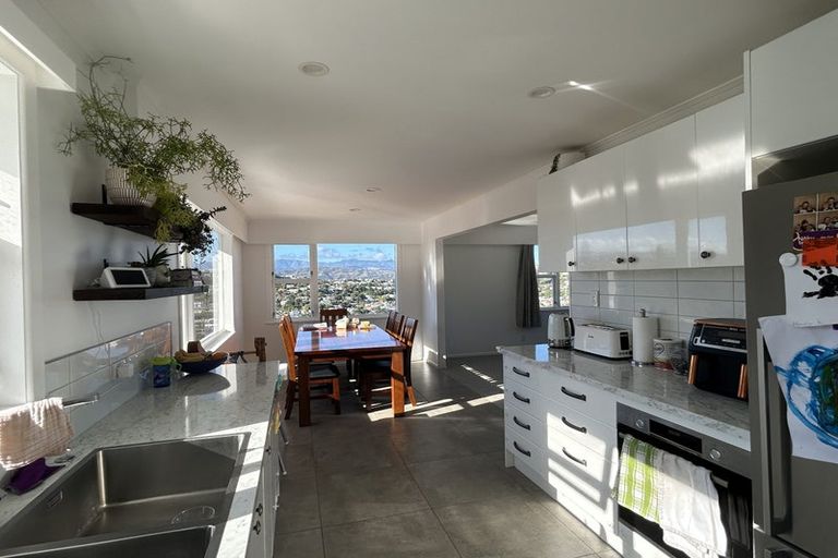 Photo of property in 74 Akaroa Drive, Maupuia, Wellington, 6022