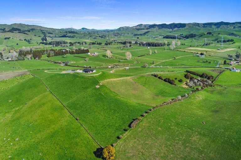 Photo of property in 802 Taniwha Road, Waerenga, Te Kauwhata, 3781