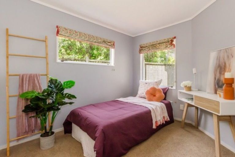 Photo of property in 18 Kohutuhutu Road, Raumati Beach, Paraparaumu, 5032