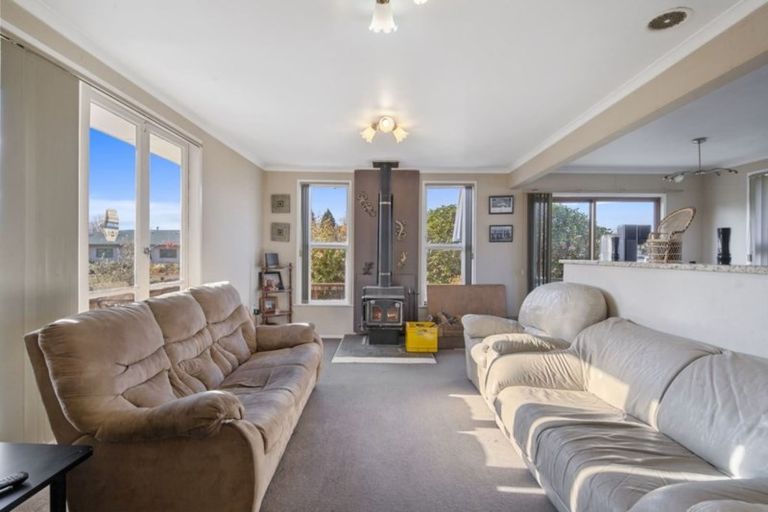 Photo of property in 27 Te Rangitautahanga Road, Turangi, 3334