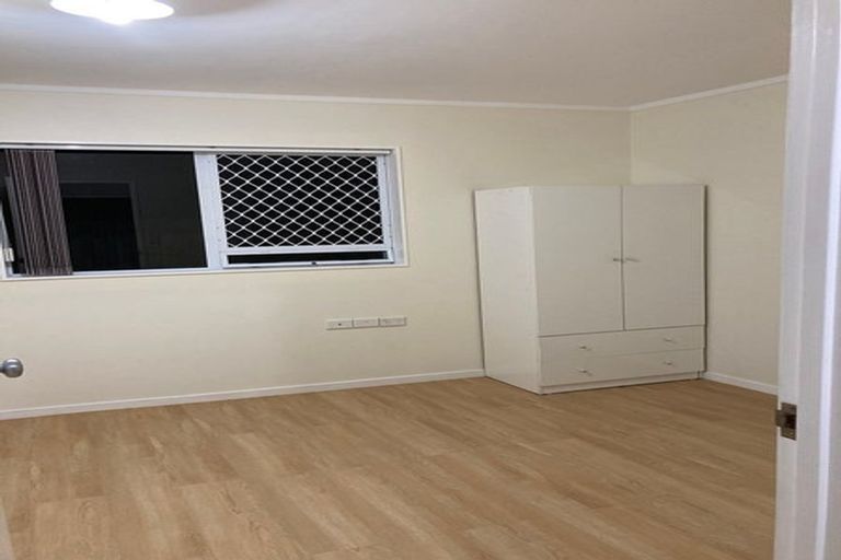 Photo of property in 55a Archibald Road, Kelston, Auckland, 0602