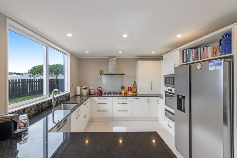 Photo of property in 157 Rongotai Road, Kilbirnie, Wellington, 6022