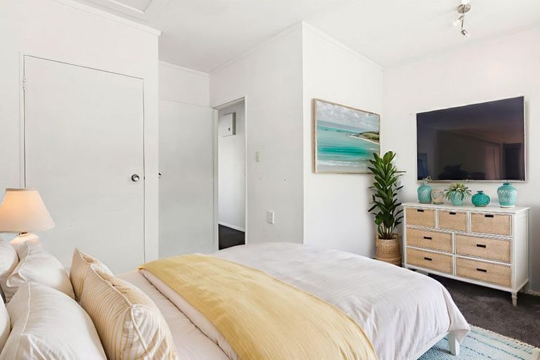 Photo of property in 3/201 Derwent Street, Island Bay, Wellington, 6023