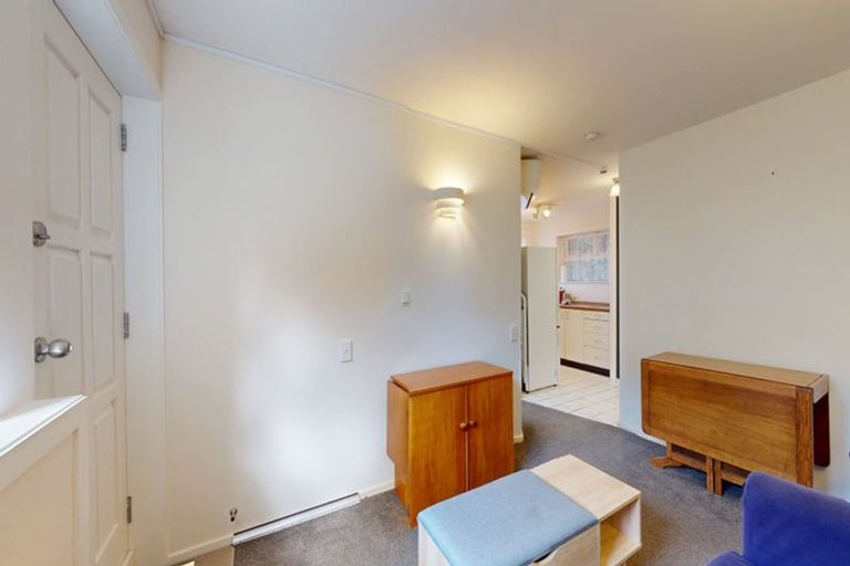 Photo of property in Parkland Flats, 3/51 Adams Terrace, Kelburn, Wellington, 6021