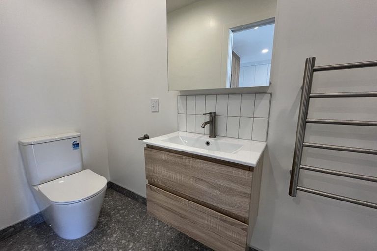 Photo of property in 2/23 Makomako Drive, Orewa, 0931