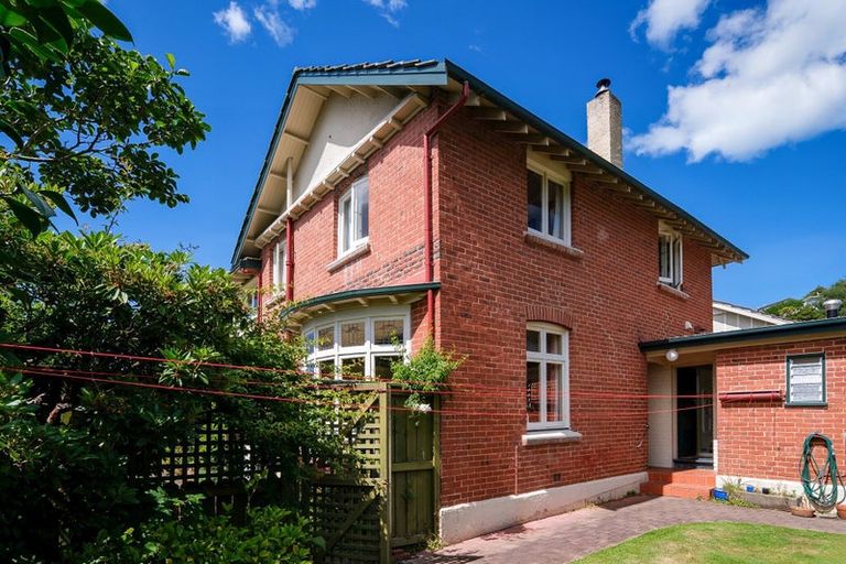 Photo of property in 36 Sandringham Street, Saint Clair, Dunedin, 9012