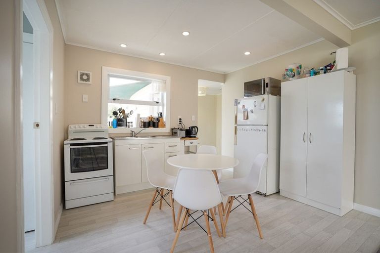 Photo of property in 48 Seabury Avenue, Foxton Beach, Foxton, 4815