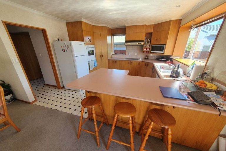 Photo of property in 73 Matipo Street, Riccarton, Christchurch, 8041