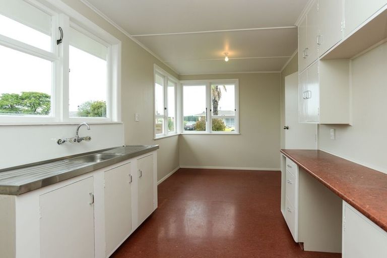 Photo of property in 74 Dundee Drive, Flaxmere, Hastings, 4120