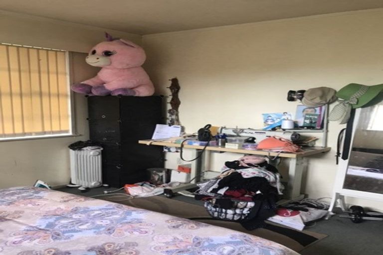 Photo of property in 2/99 Panama Road, Mount Wellington, Auckland, 1062