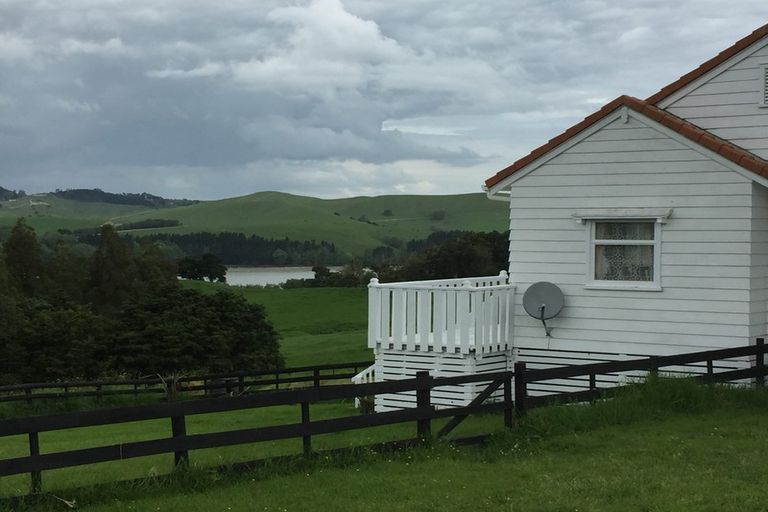 Photo of property in 237 Pahi Road, Pahi, Paparoa, 0571