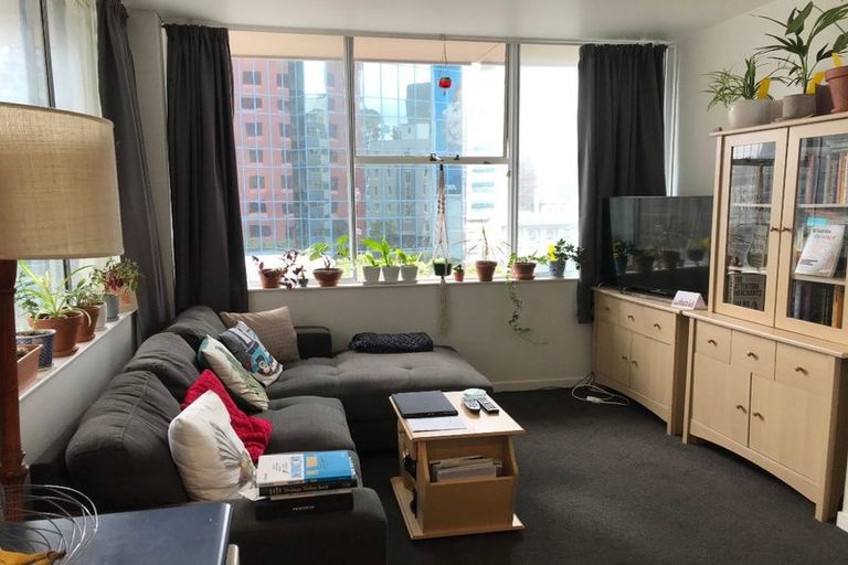 Photo of property in Terrace Tower Apartments, 3a/126 The Terrace, Wellington Central, Wellington, 6011