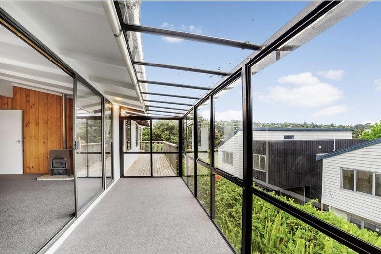 Photo of property in 69 Peach Road, Glenfield, Auckland, 0629