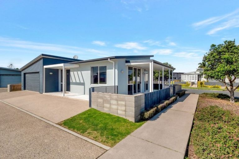 Photo of property in 45 Spinifex Street, Papamoa Beach, Papamoa, 3118