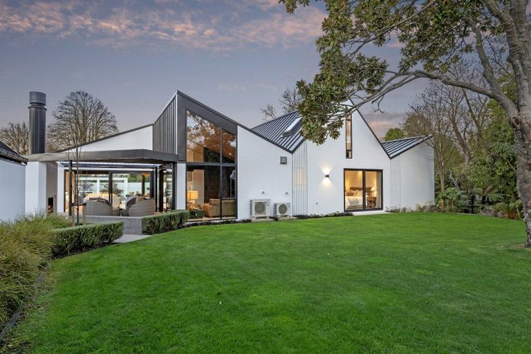 Photo of property in 21a Hamilton Avenue, Ilam, Christchurch, 8041