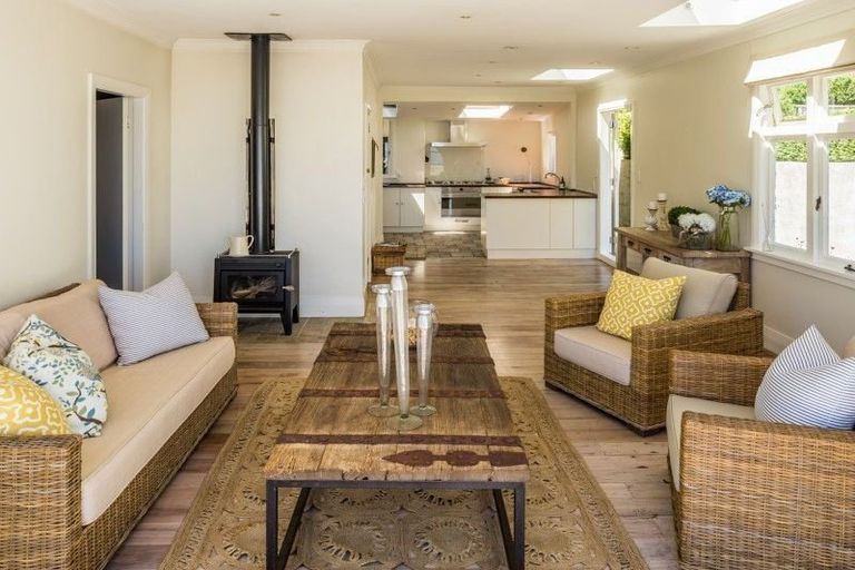 Photo of property in 150 Motuhara Road, Plimmerton, Porirua, 5026