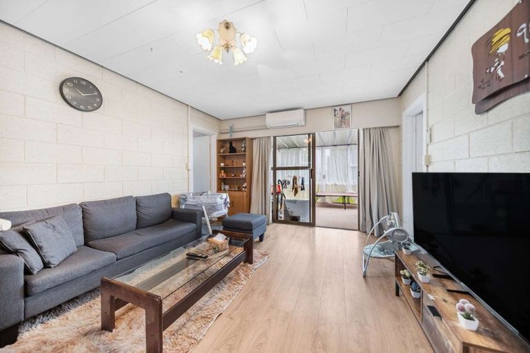 Photo of property in 15 Burnby Place, Te Anau, 9679