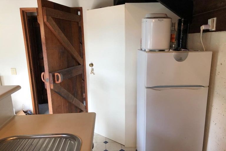 Photo of property in 52 Milne Terrace, Island Bay, Wellington, 6023