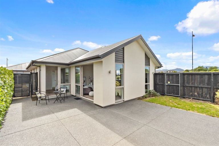 Photo of property in 33 Mackinder Drive, Wigram, Christchurch, 8042