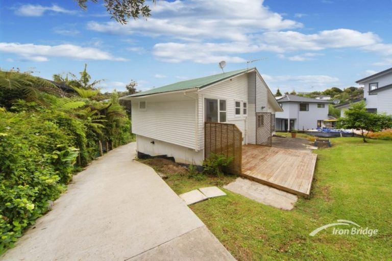 Photo of property in 662a Beach Road, Browns Bay, Auckland, 0630