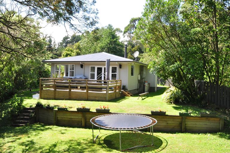Photo of property in 418 Pahiatua Aokautere Road, Aokautere, Palmerston North, 4471