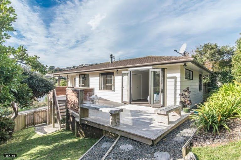 Photo of property in 64 Hathaway Avenue, Karori, Wellington, 6012