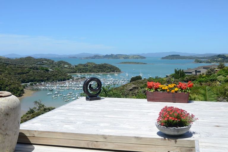 Photo of property in 27 Doves Bay Road, Kerikeri, 0294