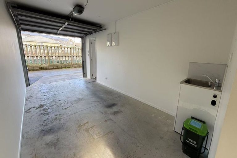 Photo of property in 9 Apple Lane, Henderson, Auckland, 0610