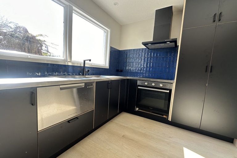 Photo of property in 91 Memorial Avenue, Ilam, Christchurch, 8053