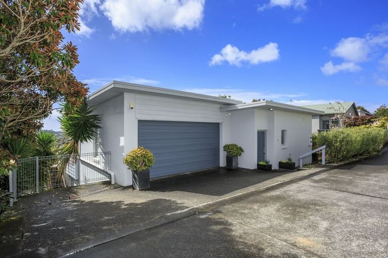Photo of property in 589d East Coast Road, Browns Bay, Auckland, 0632