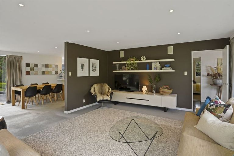 Photo of property in 22 Westburn Terrace, Burnside, Christchurch, 8041